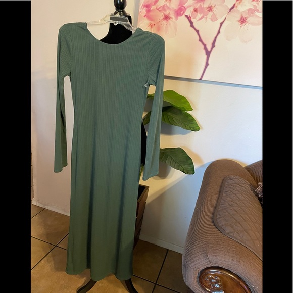 Reformation Dresses & Skirts - Reformation Benedict Dress